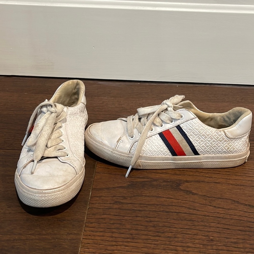 Tommy Hilfiger White Girls Sneakers Size 5.5